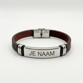 Armband met gravure bruin - gevlochten band - RVS plaatje - gepersonaliseerd