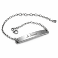 Gepersonaliseerde armband met naamgravure - minimalistisch zilverkleurig ontwerp