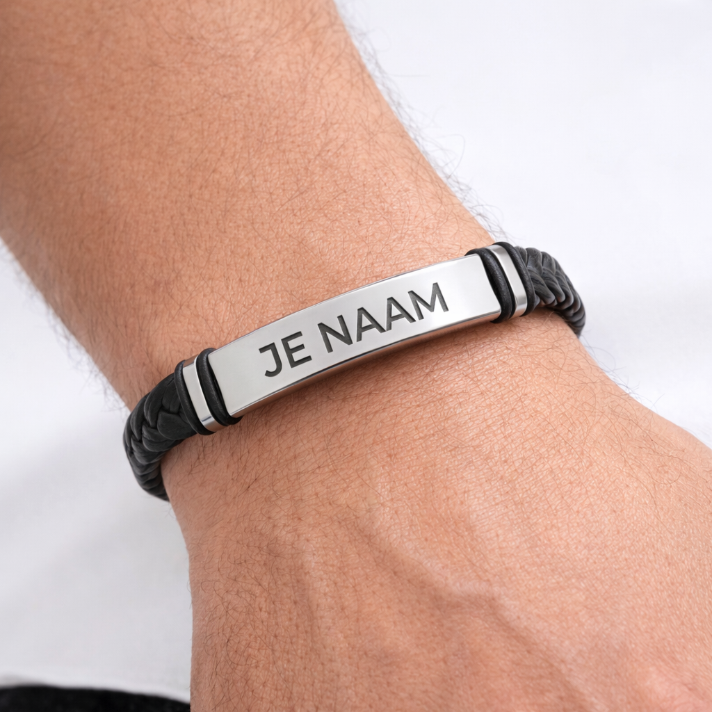 Armband met gravure - gepersonaliseerd - zwart gevlochten band - roestvrij staal