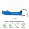 Gepersonaliseerde Flesopener Sleutelhanger met Naam – Gegraveerde Aluminium Bieropener en Bliklipjesopener – Blauw – 60 mm – Persoonlijk Cadeau voor Hem en Haar