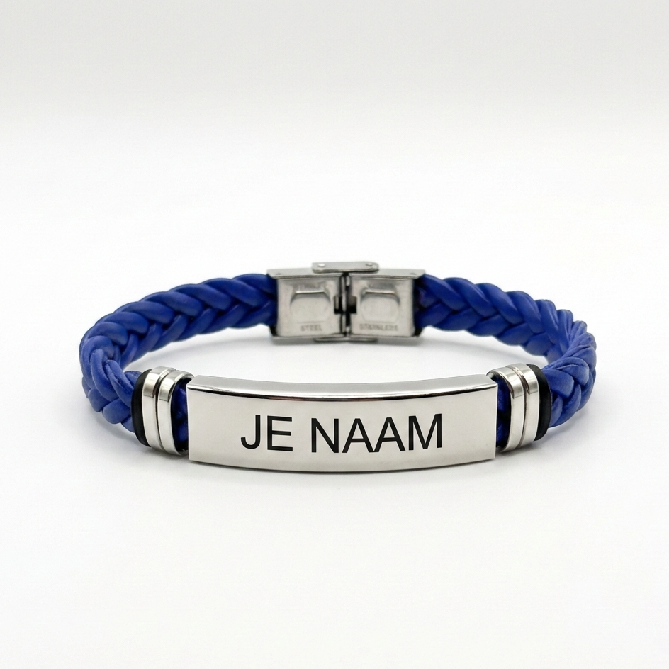 Armband met naamgravure blauw - RVS plaat - gevlochten band - gepersonaliseerd