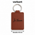 Gepersonaliseerde Sleutelhanger met Naam – Rechthoekige Kunstleren Sleutelhanger – Bruin – Gegraveerde Autosleutelhanger – Contactgegevens Achterkant – 40 mm – Persoonlijk Cadeau